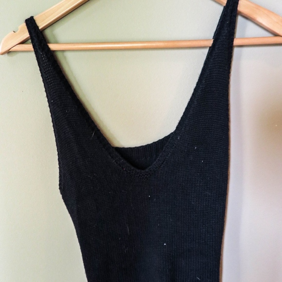 Brandy Melville Black Cropped Sweater Tank - Picture 2 of 6